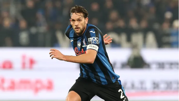 Rafael Toloi vai voltar ao futebol brasileiro. (Foto: AFP)