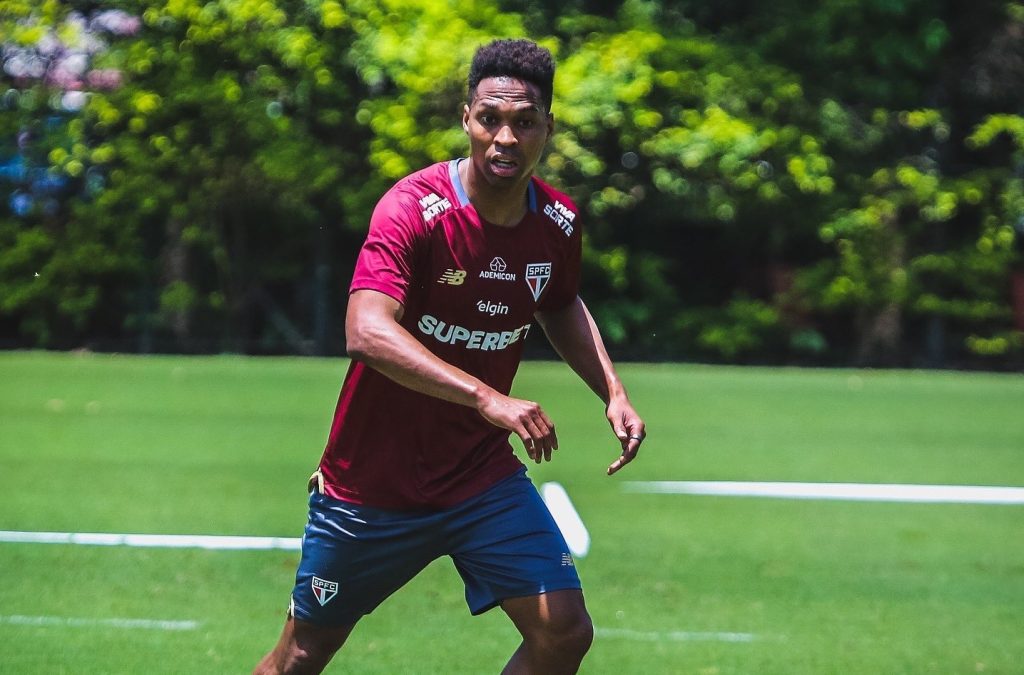 Wendell não consegue render pelo São Paulo. (Foto: Rubens Chiri/SPFC)