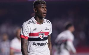 Arboleda, zagueiro do São Paulo. Foto: Rubens Chiri