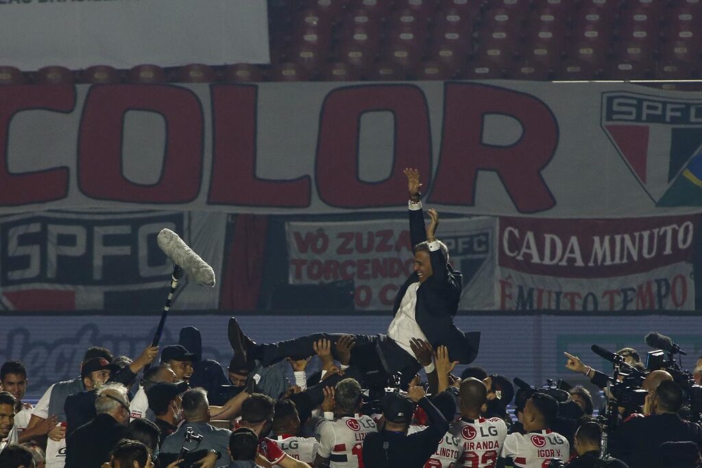 Crespo foi campeão paulista contra o Palmeiras em 2021. (Foto: Miguel Schicariol/SPFC)