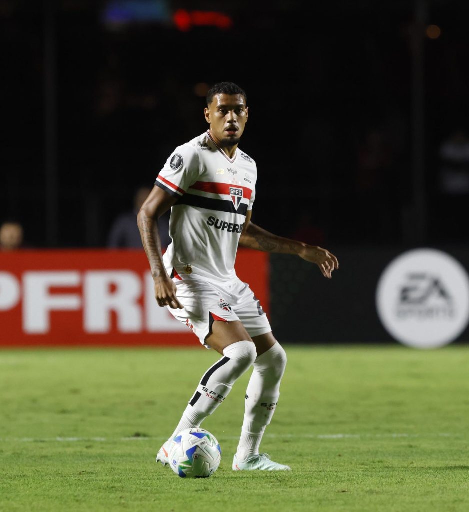 Ruan está em reta final de contrato com o São Paulo. (Foto: Rubens Chiri e Paulo Pinto/SPFC)