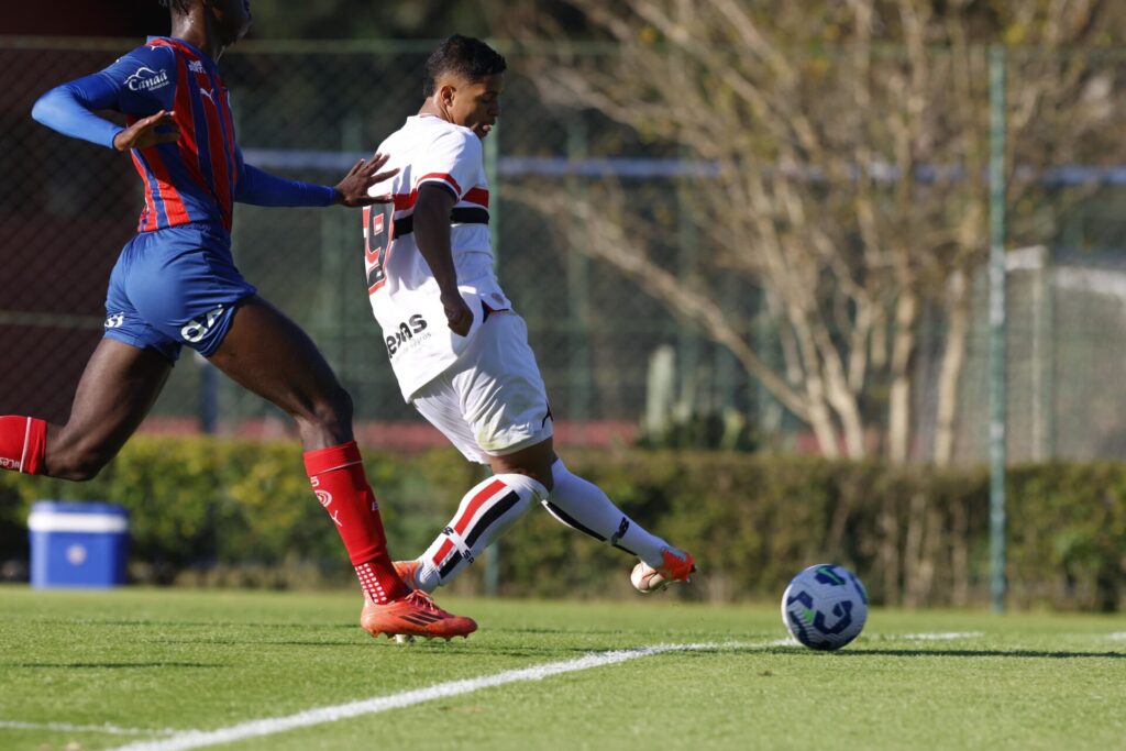 Ryan Francisco segue ano artilheiro no São Paulo. (Foto: Rubens Chiri/SPFC)