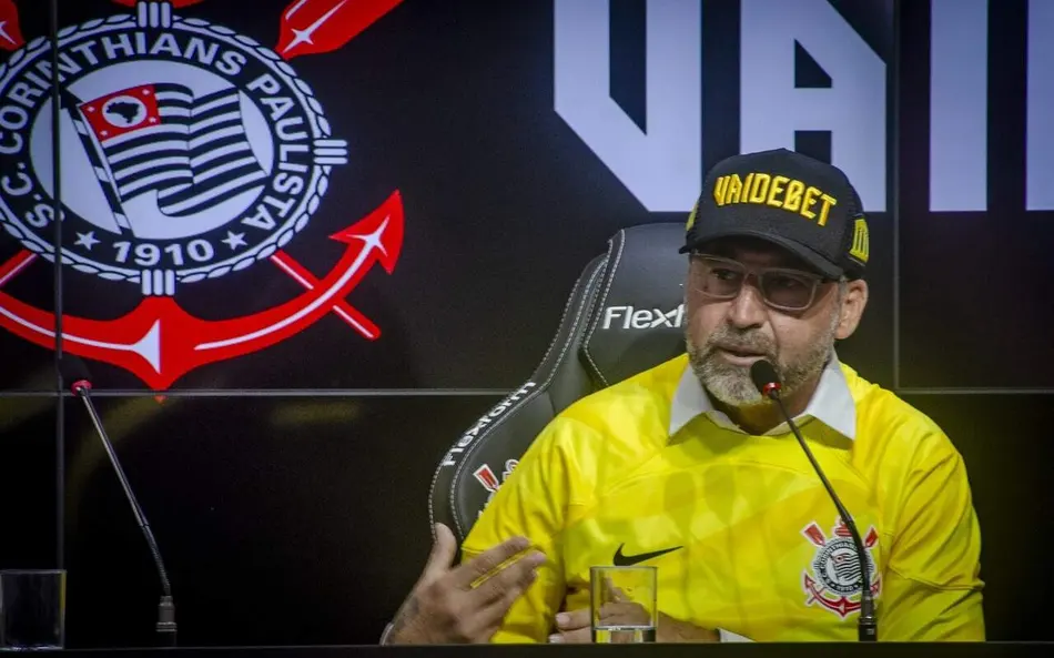 Caso envolvendo Augusto Melo, Corinthians e Vai de Bet respinga no São Paulo. (Foto: Rodrigo Coca/Corinthians)