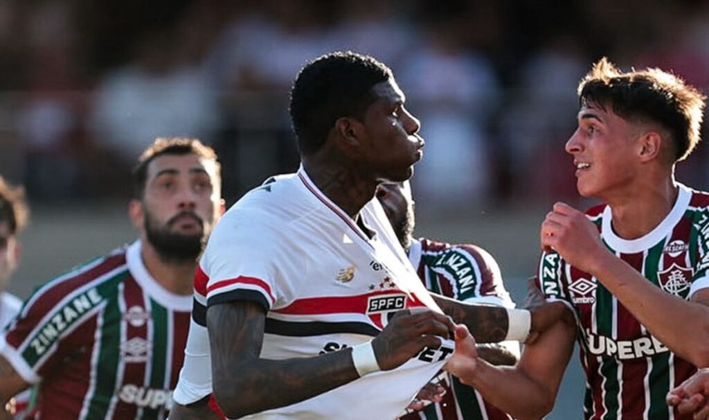 São Paulo vence a equipe do Fluminense dentro do Morumbis. Foto: Rubens Chiri