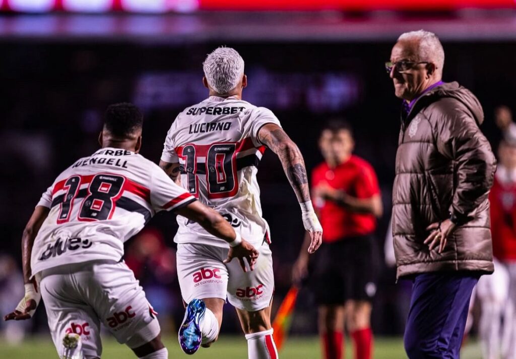 São Paulo vence o Corinthians com show de Luciano. fOTO: Reprodução.