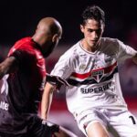 Rodriguinho em ação com a camisa do São Paulo FC. Foto: Victor Monteiro