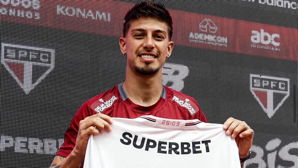 Rigoni foi apresentado no São Paulo FC. Foto: Rubens Chiri