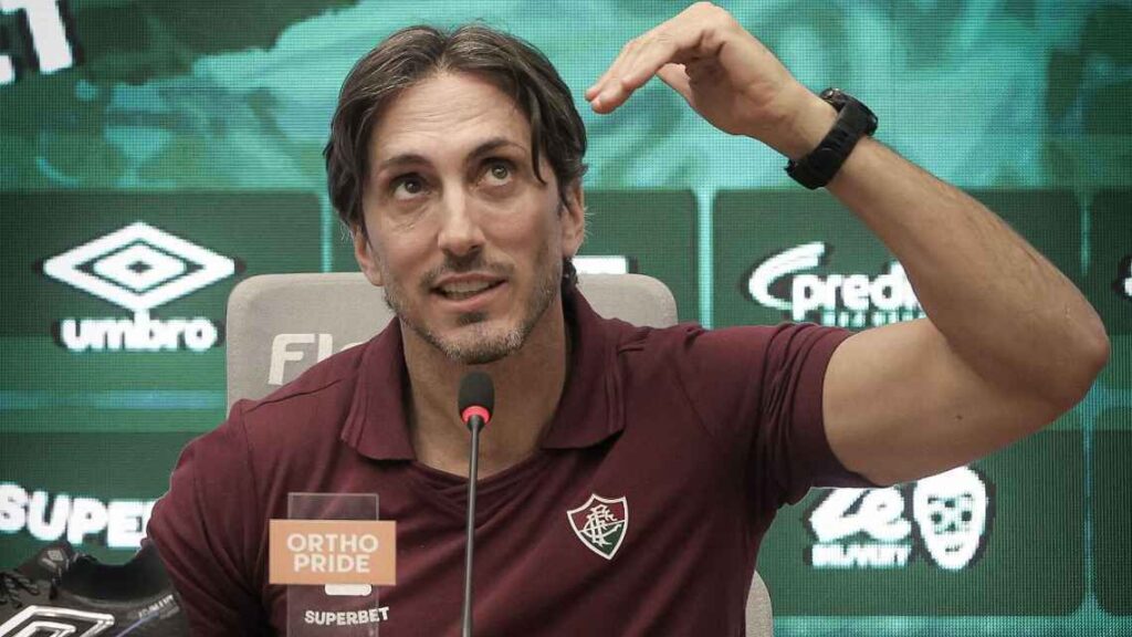 Zubeldia foi apresentado no Fluminense. Foto: Marcelo Gonçalves.