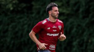 Calleri retorna aos gramados. Foto: Reprodução/ SPFC