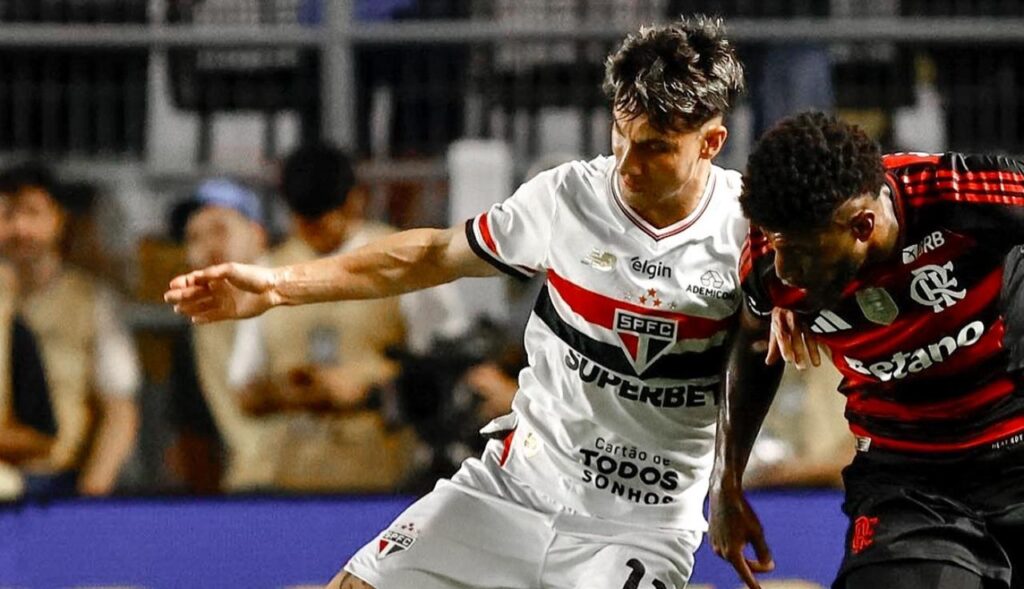 São Paulo e Flamengo ficam n empate na Vila Belmiro. Foto: Rubens Chiri