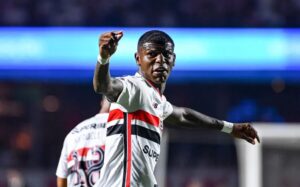 Arboleda encaminha rescisão com o São Paulo FC. Foto: Rubens Chiri