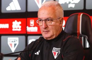 Dorival Júnior é apresentado pelo São Paulo — Foto: Rubens Chiri/saopaulofc.net